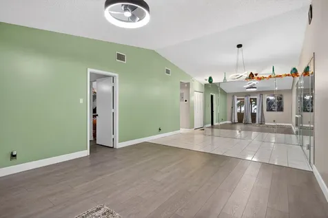 540 Nw 43rd Street Deerfield Beach FL 33064