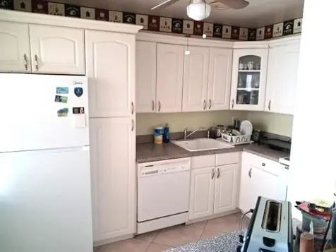32 Colonial Club Drive Boynton Beach FL 33435