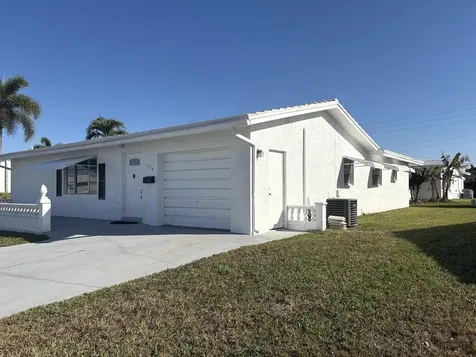 1508 SW 22nd Avenue Boynton Beach FL 33426