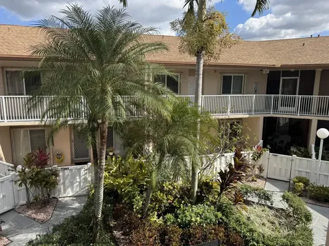 7287 S Devon Drive Tamarac FL 33321