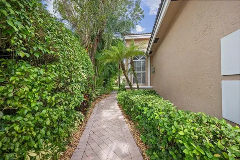 4659 Carlton Golf Drive Lake Worth FL 33449