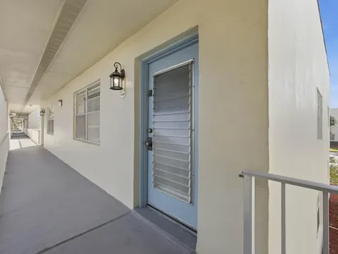 847 Flanders R Delray Beach FL 33484