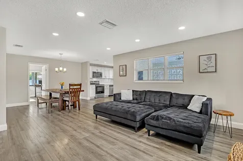 1210 Skylark Lane Lantana FL 33462
