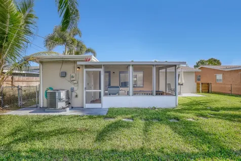 1210 Skylark Lane Lantana FL 33462
