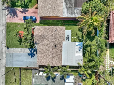 1210 Skylark Lane Lantana FL 33462
