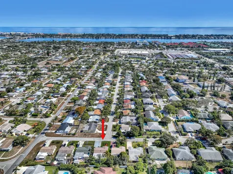 1210 Skylark Lane Lantana FL 33462