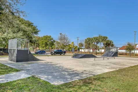 1210 Skylark Lane Lantana FL 33462