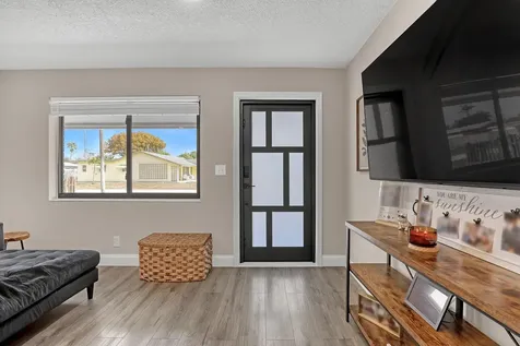 1210 Skylark Lane Lantana FL 33462