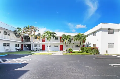 402 Lake Shore Drive Lake Park FL 33403