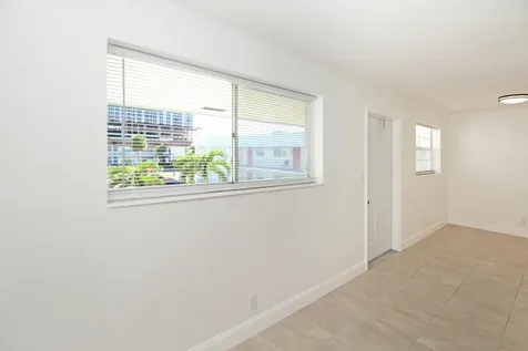 402 Lake Shore Drive Lake Park FL 33403