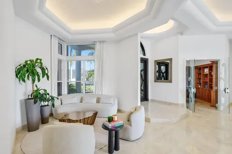 6799 Newport Lake Circle Boca Raton FL 33496