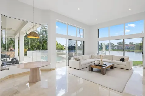 6799 Newport Lake Circle Boca Raton FL 33496