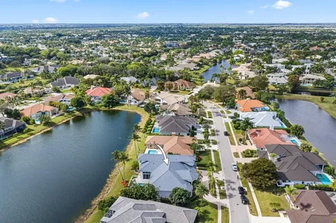 6799 Newport Lake Circle Boca Raton FL 33496