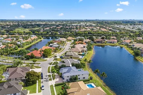 6799 Newport Lake Circle Boca Raton FL 33496