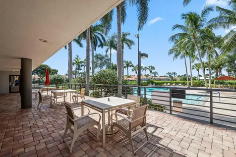 6799 Newport Lake Circle Boca Raton FL 33496