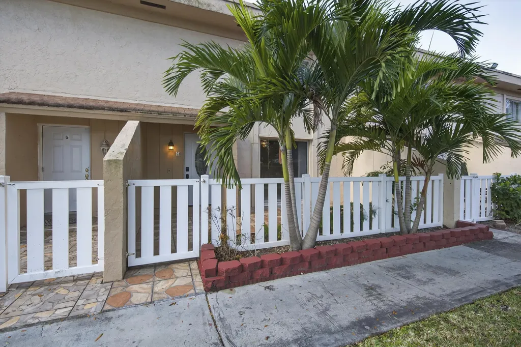 1419 Nw 80th Avenue Margate FL 33063