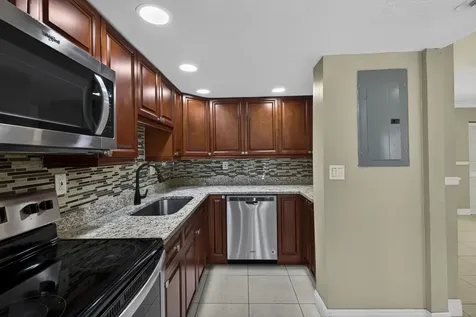 1419 Nw 80th Avenue Margate FL 33063