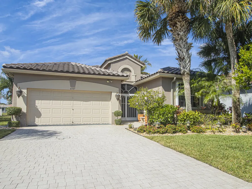 6507 Pavone Street Lake Worth FL 33467