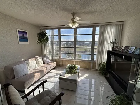 7620 Nw 18th Street Margate FL 33063