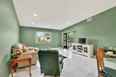 6096 Kings Gate Circle Delray Beach FL 33484