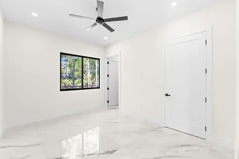 16818 78th Road The Acreage FL 33470