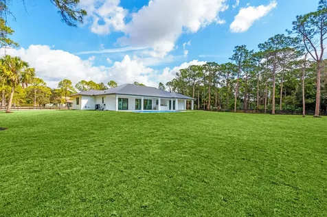 16818 78th Road The Acreage FL 33470