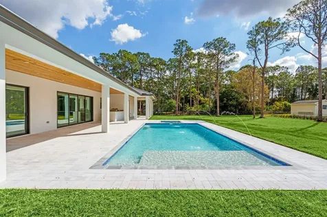 16818 78th Road The Acreage FL 33470