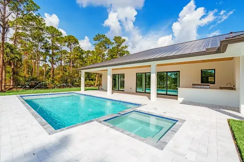 16818 78th Road The Acreage FL 33470