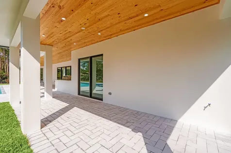 16818 78th Road The Acreage FL 33470