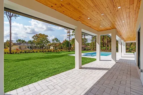 16818 78th Road The Acreage FL 33470