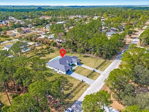 16818 78th Road The Acreage FL 33470
