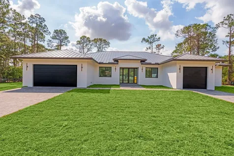16818 78th Road The Acreage FL 33470