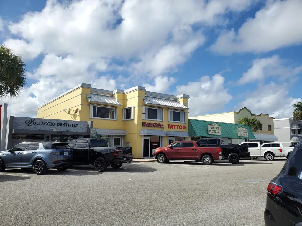 837 SE 8th Avenue Deerfield Beach FL 33441