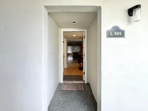 565 Piedmont L Delray Beach FL 33484