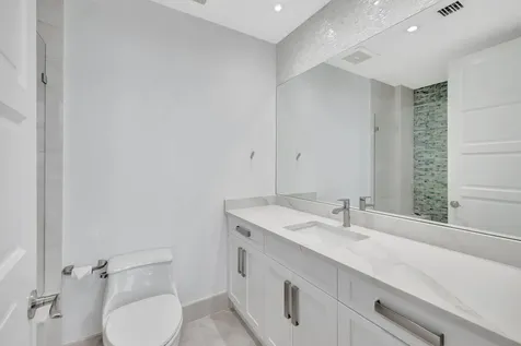701 Se 21st Avenue Deerfield Beach FL 33441