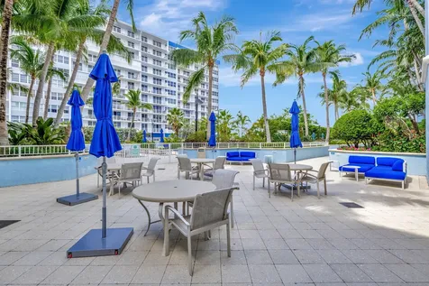 701 Se 21st Avenue Deerfield Beach FL 33441