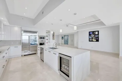 701 Se 21st Avenue Deerfield Beach FL 33441