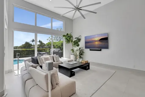 4114 Nw Briarcliff Circle Boca Raton FL 33496