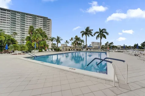 3200 Ne 36th Street Fort Lauderdale FL 33308