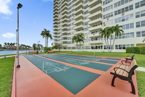 3200 Ne 36th Street Fort Lauderdale FL 33308
