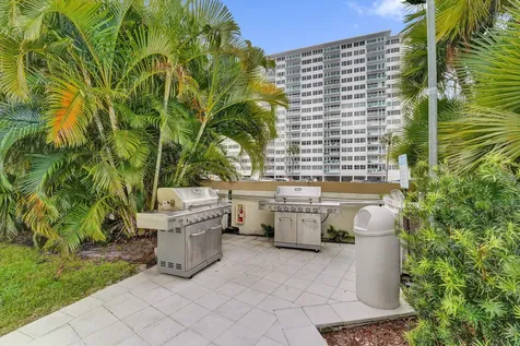 3200 Ne 36th Street Fort Lauderdale FL 33308