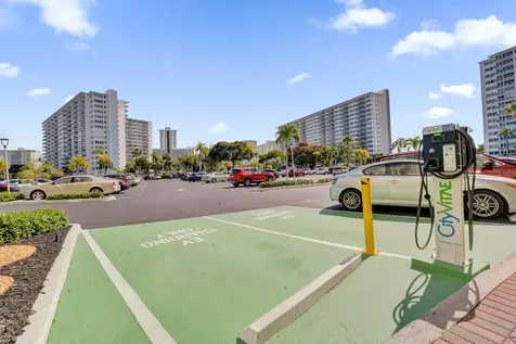 3200 Ne 36th Street Fort Lauderdale FL 33308