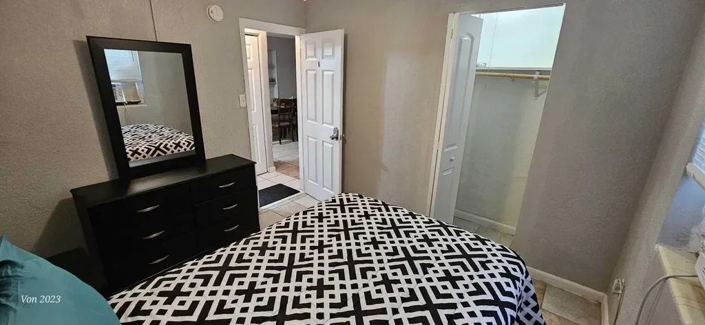 1069 W 30th Street Riviera Beach FL 33404