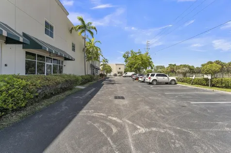 1071 NW 31st Avenue Pompano Beach FL 33069