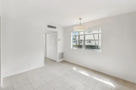447 Saxony J Way Delray Beach FL 33446