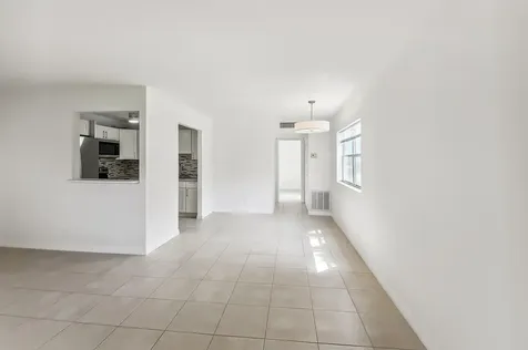 447 Saxony J Way Delray Beach FL 33446