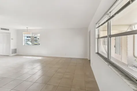447 Saxony J Way Delray Beach FL 33446