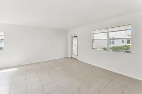 447 Saxony J Way Delray Beach FL 33446