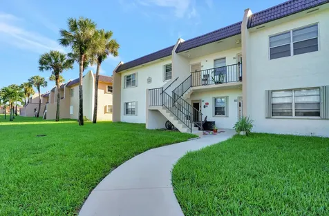 130 Lake Meryl Drive West Palm Beach FL 33411