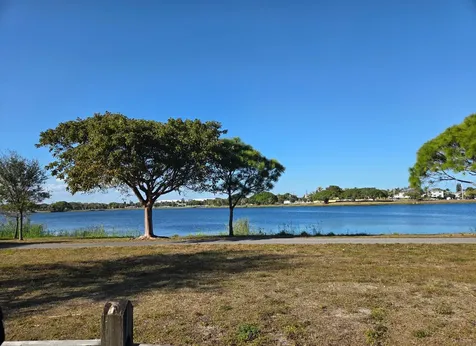 2180 Lake Osborne Drive Lake Worth Beach FL 33461